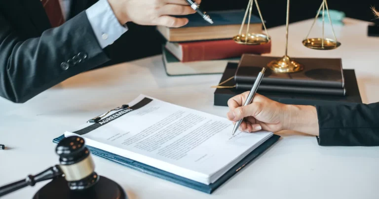 Why Checking a Company's Legal Status Matters Before Signing a Business Contract